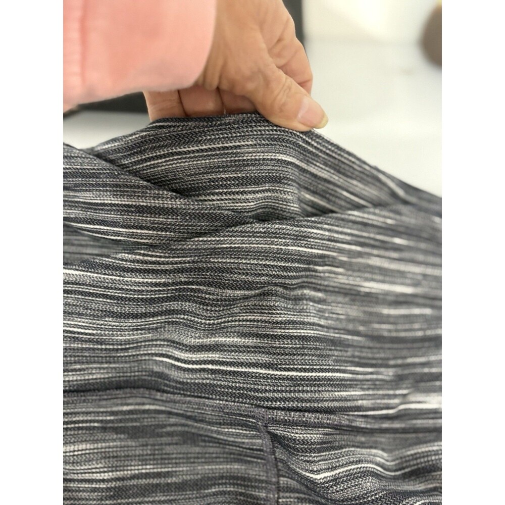 Lululemon Align Mini Space Dye Gray Size 6 Good Condition Sides Rouched - Picture 16 of 16